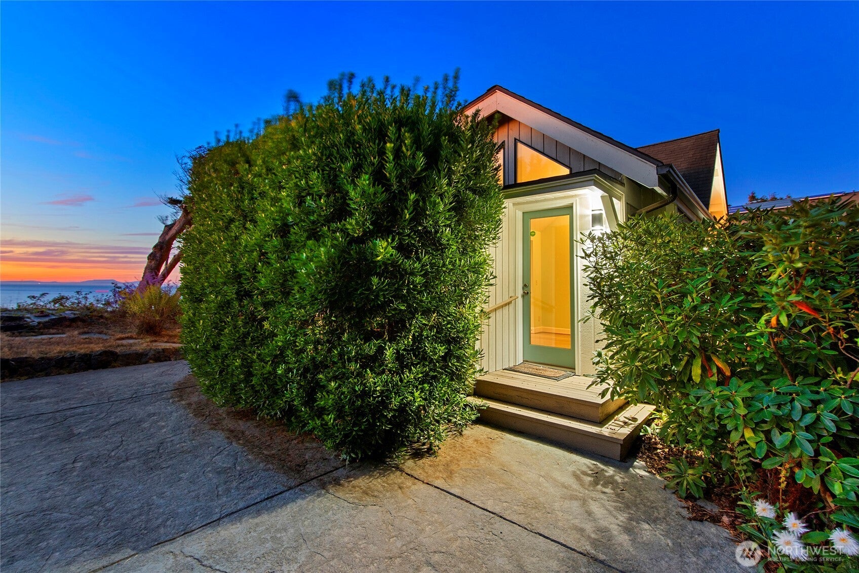 Port Townsend, Washington, 98368, United States, ,3 BathroomsBathrooms,Residential,Active,1706120