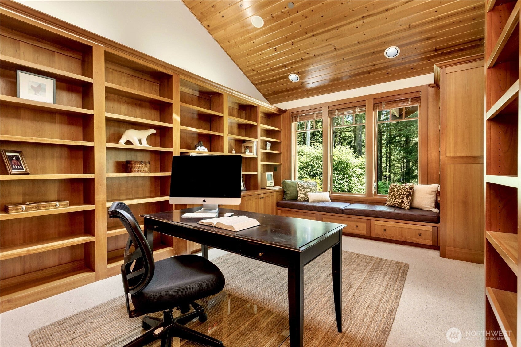 Carnation, Washington, 98014, United States, 3 Bedrooms Bedrooms, ,4 BathroomsBathrooms,Residential,Active,1945355