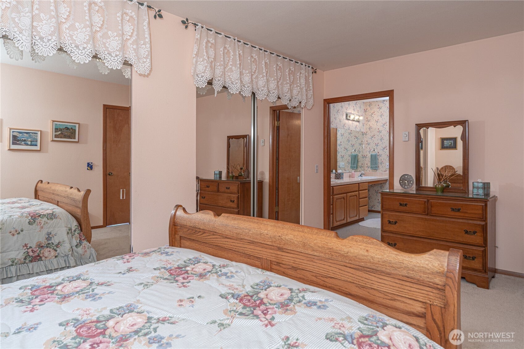 Brinnon, Washington, 98320, United States, 2 Bedrooms Bedrooms, ,4 BathroomsBathrooms,Residential,Active,1852670