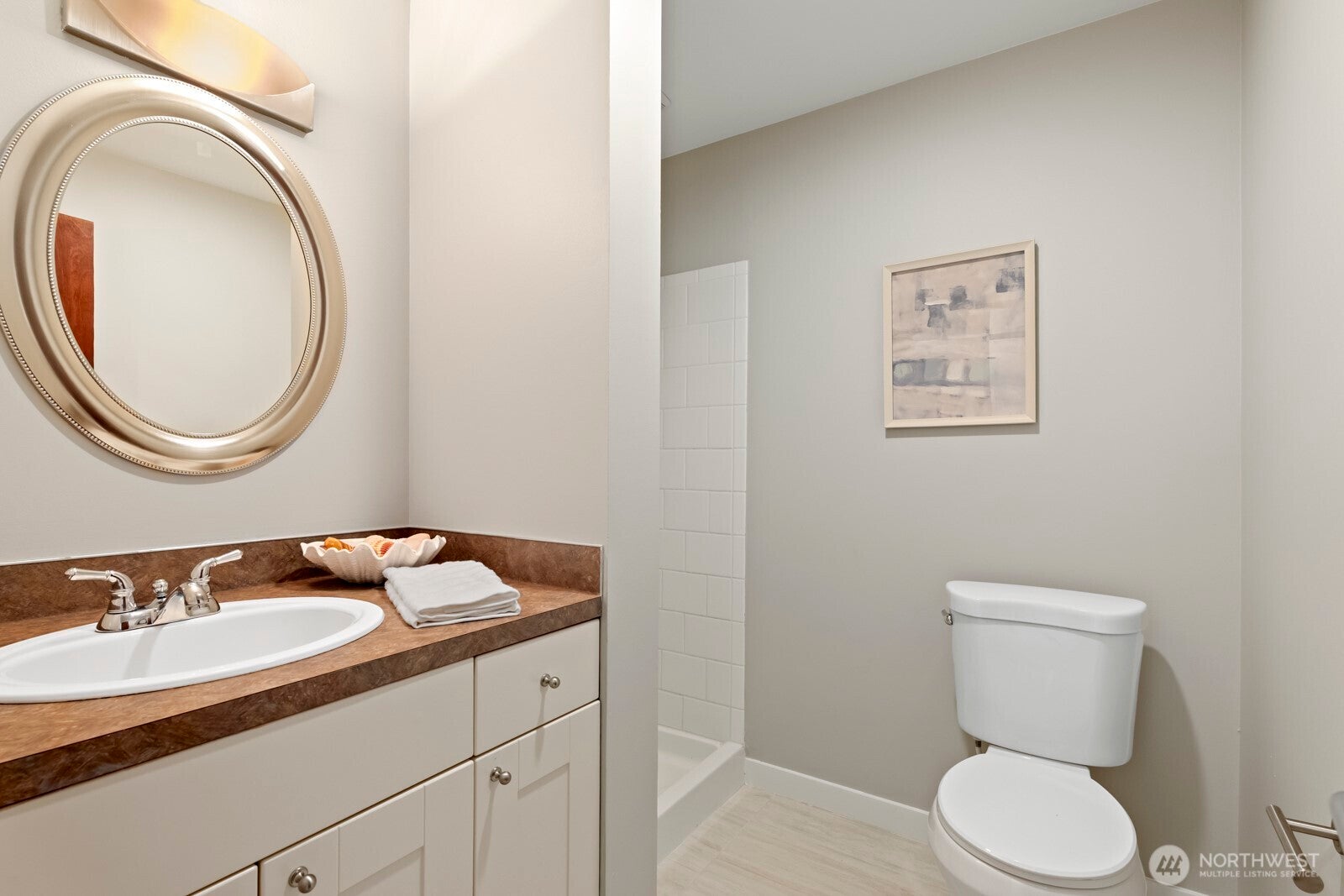 Seattle, Washington, 98136, United States, 4 Bedrooms Bedrooms, ,4 BathroomsBathrooms,Residential,Active,1945253