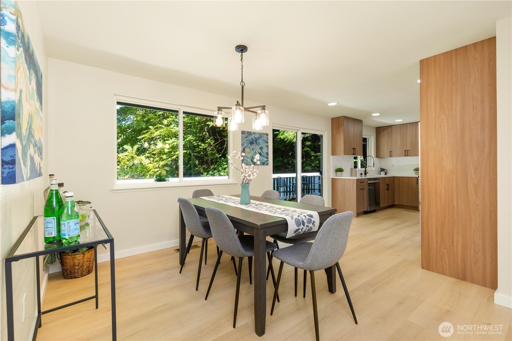 Woodinville, Washington, 98072, United States, 4 Bedrooms Bedrooms, ,3 BathroomsBathrooms,Residential,Active,1952507