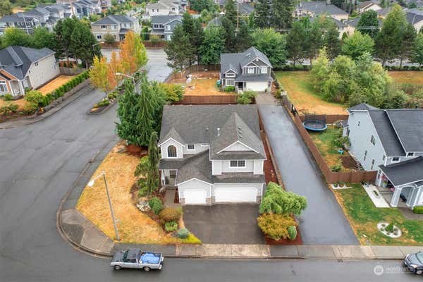 6119 NE 4TH PL, RENTON, WA 98059, photo 3 of 40