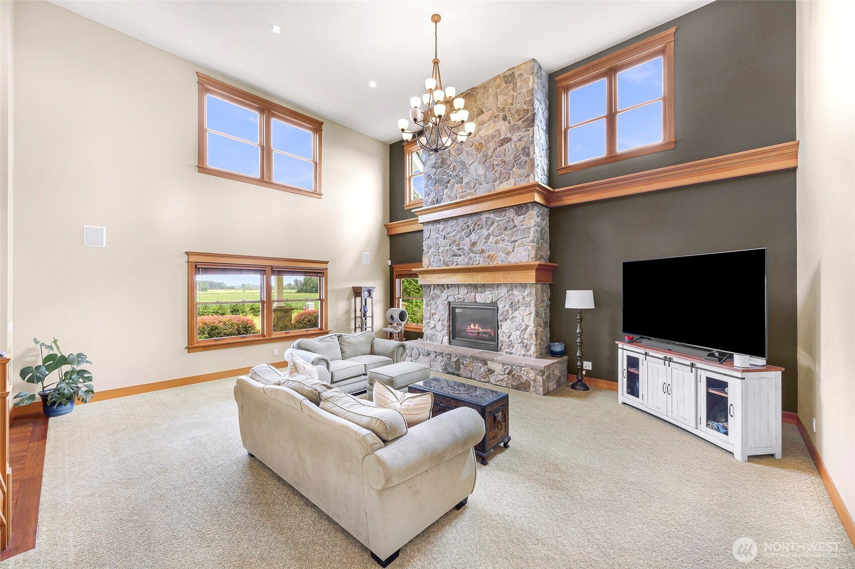 Lynden, Washington, 98264, United States, 4 Bedrooms Bedrooms, ,4 BathroomsBathrooms,Residential,Active,1922316