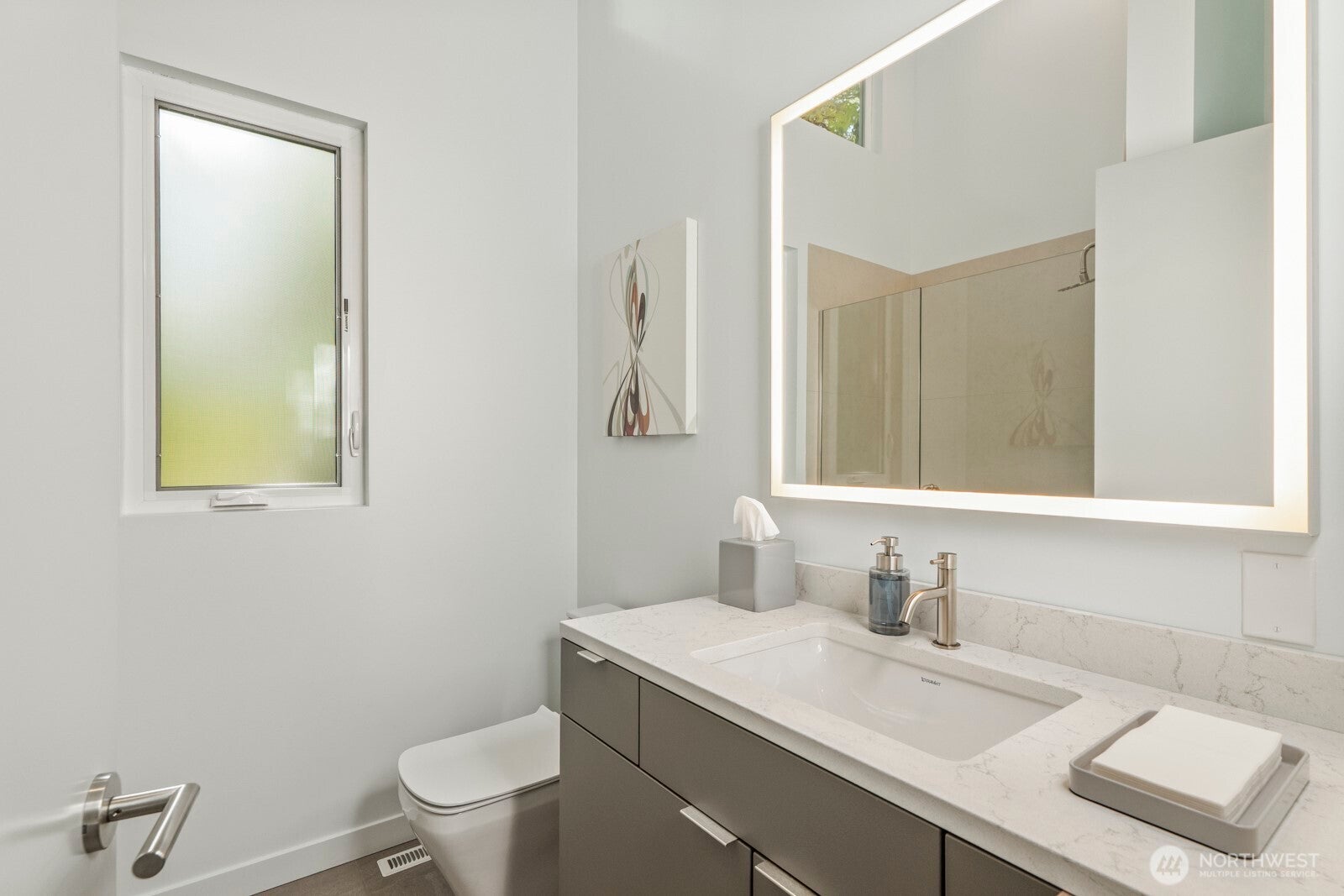 Bellevue, Washington, 98008, United States, 4 Bedrooms Bedrooms, ,5 BathroomsBathrooms,Residential,Active,1960111