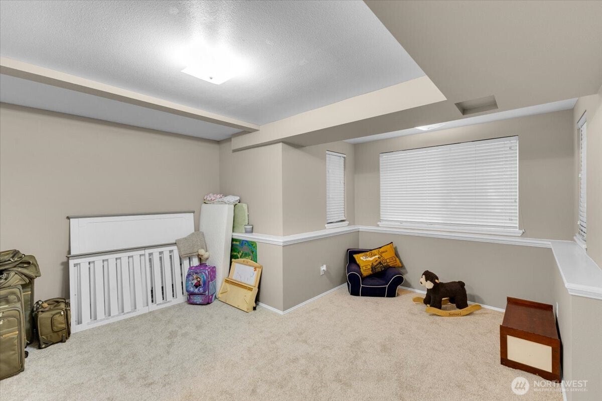 Snohomish, Washington, 98296, United States, 4 Bedrooms Bedrooms, ,4 BathroomsBathrooms,Residential,Active,1914620