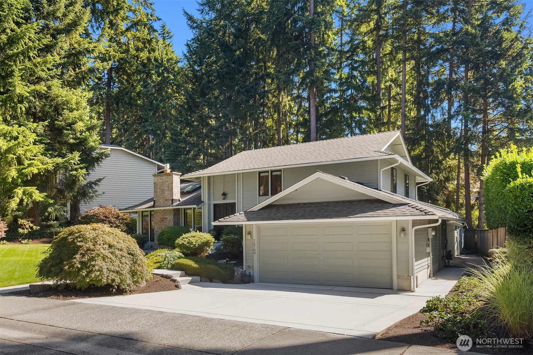 Redmond, Washington, 98052, United States, 3 Bedrooms Bedrooms, ,3 BathroomsBathrooms,Residential,Active,1953712