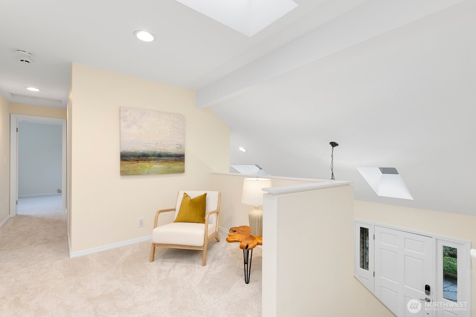 Kirkland, Washington, 98033, United States, 4 Bedrooms Bedrooms, ,3 BathroomsBathrooms,Residential,Active,1909901