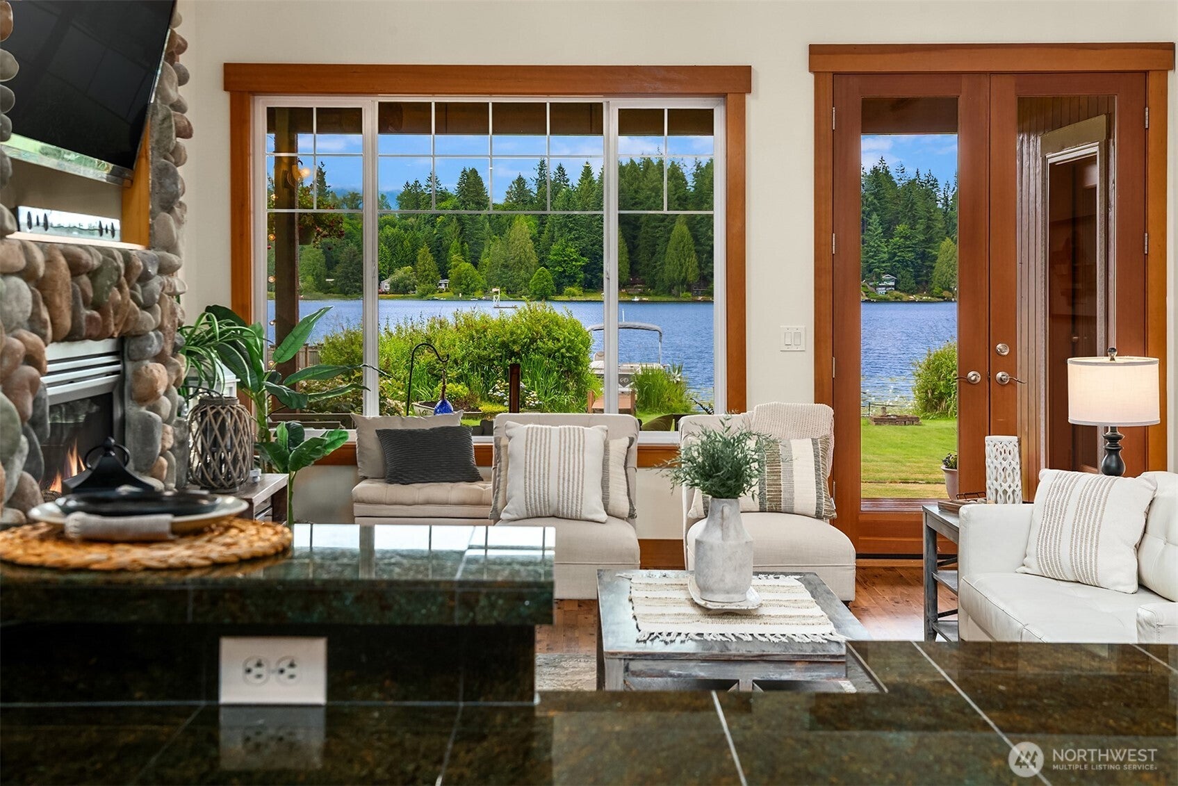Carnation, Washington, 98014, United States, ,3 BathroomsBathrooms,Residential,Active,1871260