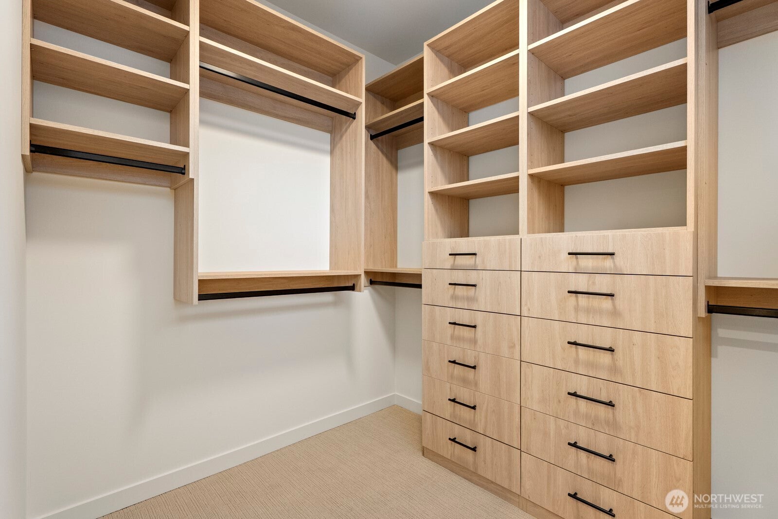 Seattle, Washington, 98116, United States, 3 Bedrooms Bedrooms, ,3 BathroomsBathrooms,Residential,Active,1942352