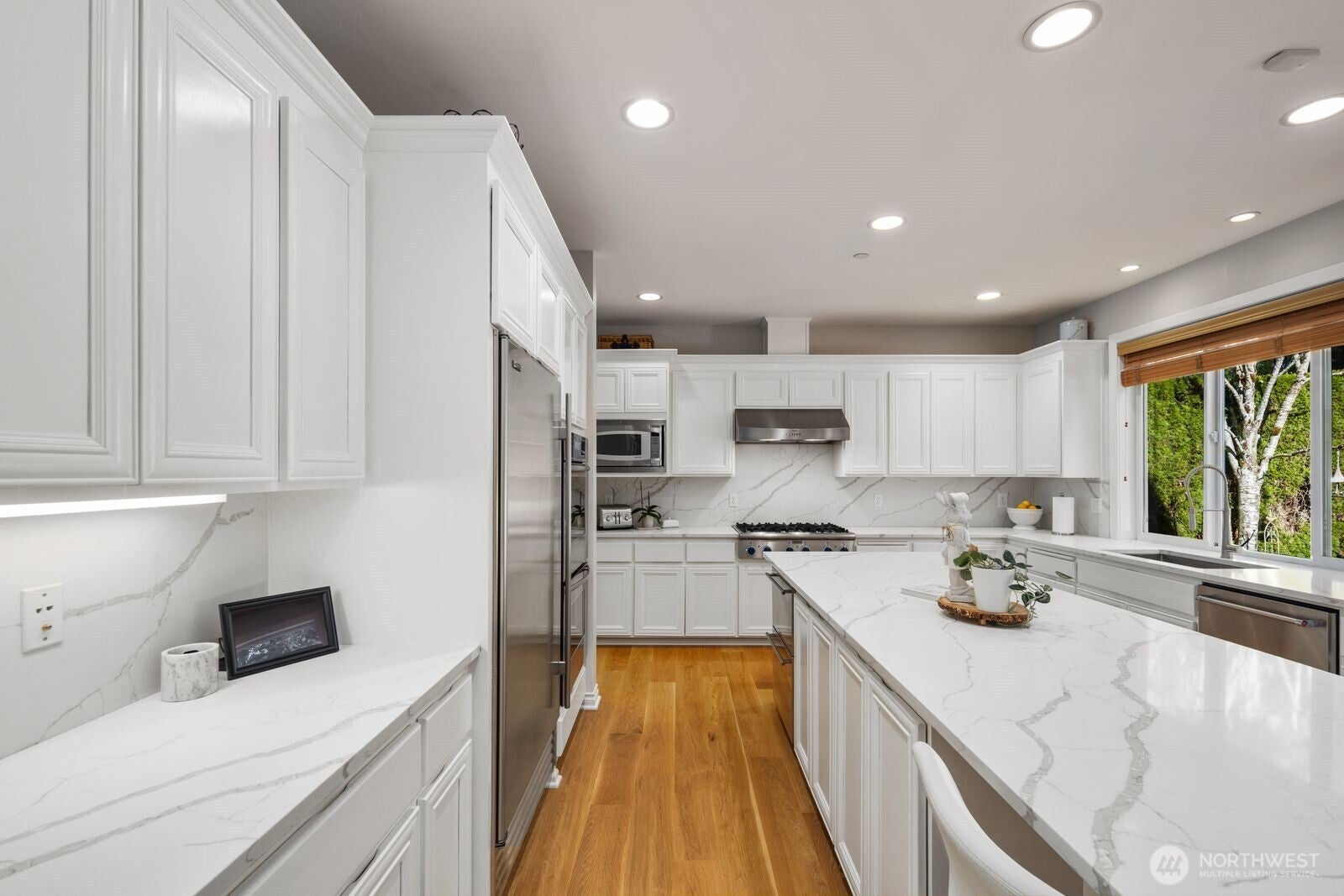 Mill Creek, Washington, 98012, United States, 4 Bedrooms Bedrooms, ,4 BathroomsBathrooms,Residential,Active,2017884