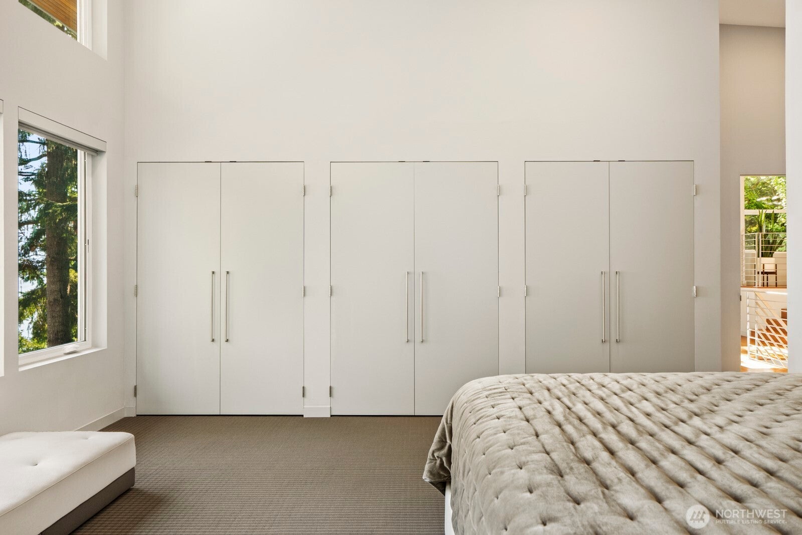 Bellevue, Washington, 98008, United States, 4 Bedrooms Bedrooms, ,5 BathroomsBathrooms,Residential,Active,1960111