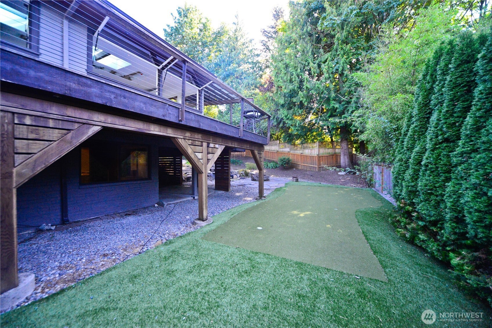 Kirkland, Washington, 98033, United States, 3 Bedrooms Bedrooms, ,3 BathroomsBathrooms,Residential,Active,1945839