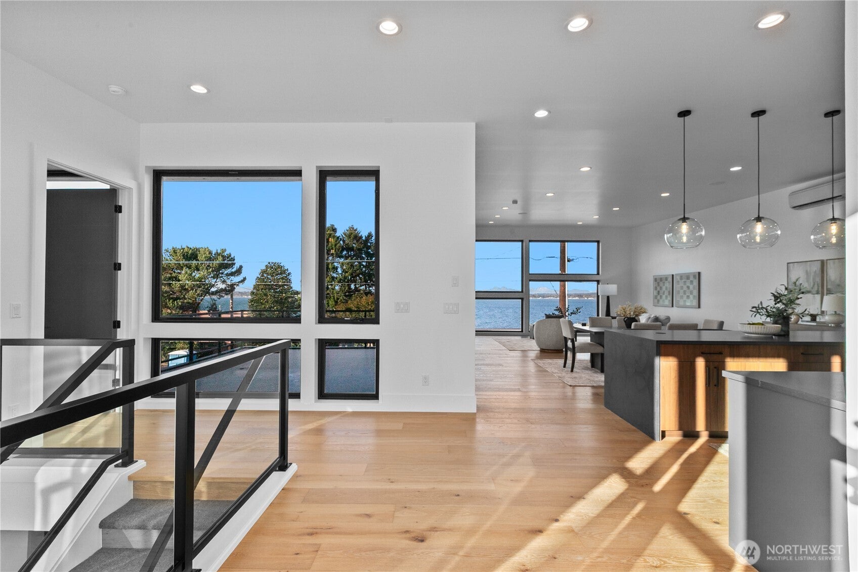 Blaine, Washington, 98230, United States, 3 Bedrooms Bedrooms, ,5 BathroomsBathrooms,Residential,Active,1986880