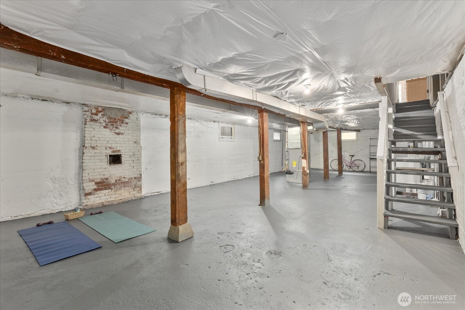 Seattle, Washington, 98102, United States, 4 Bedrooms Bedrooms, ,2 BathroomsBathrooms,Residential,Active,1905356