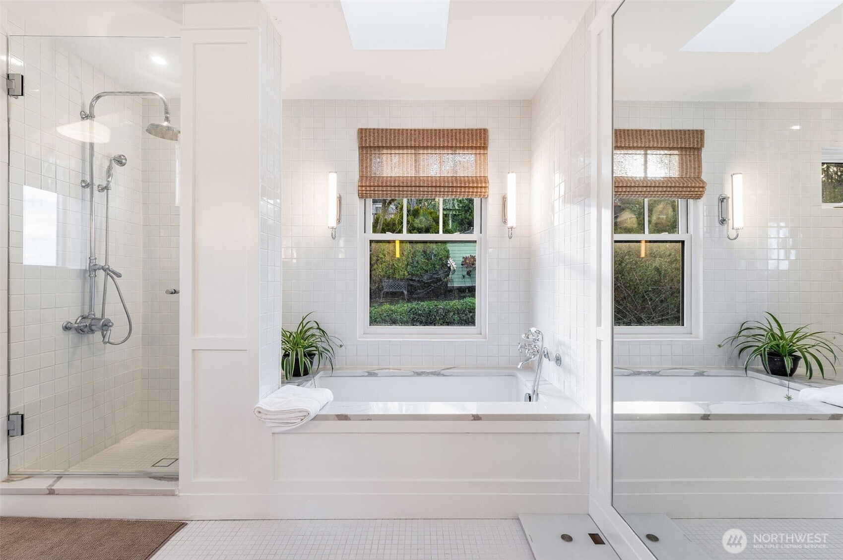 Seattle, Washington, 98144, United States, 5 Bedrooms Bedrooms, ,4 BathroomsBathrooms,Residential,Active,1936447