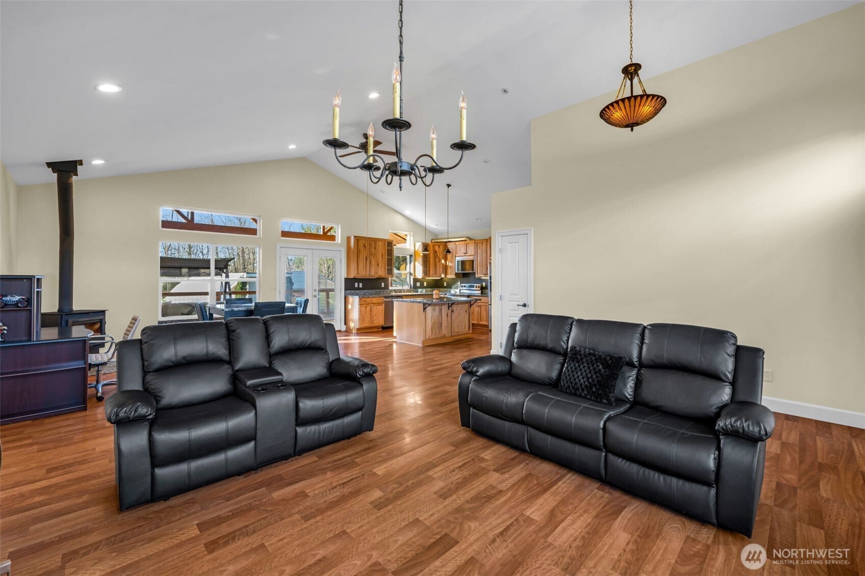 Mount Vernon, Washington, 98274, United States, 4 Bedrooms Bedrooms, ,3 BathroomsBathrooms,Residential,Active,2010914