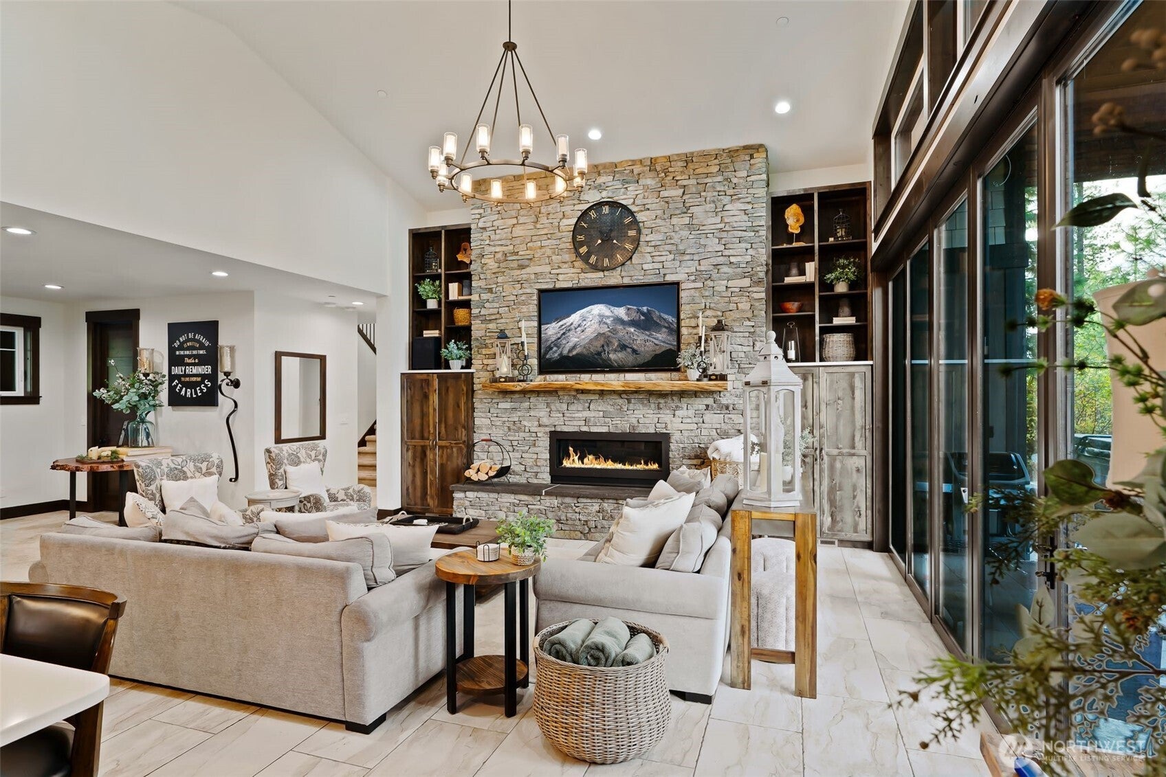 Cle Elum, Washington, 98922, United States, 4 Bedrooms Bedrooms, ,5 BathroomsBathrooms,Residential,Active,1965788