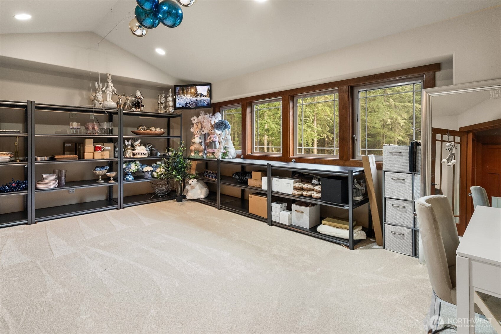 Roy, Washington, 98580, United States, 5 Bedrooms Bedrooms, ,5 BathroomsBathrooms,Residential,Contingent,2007210