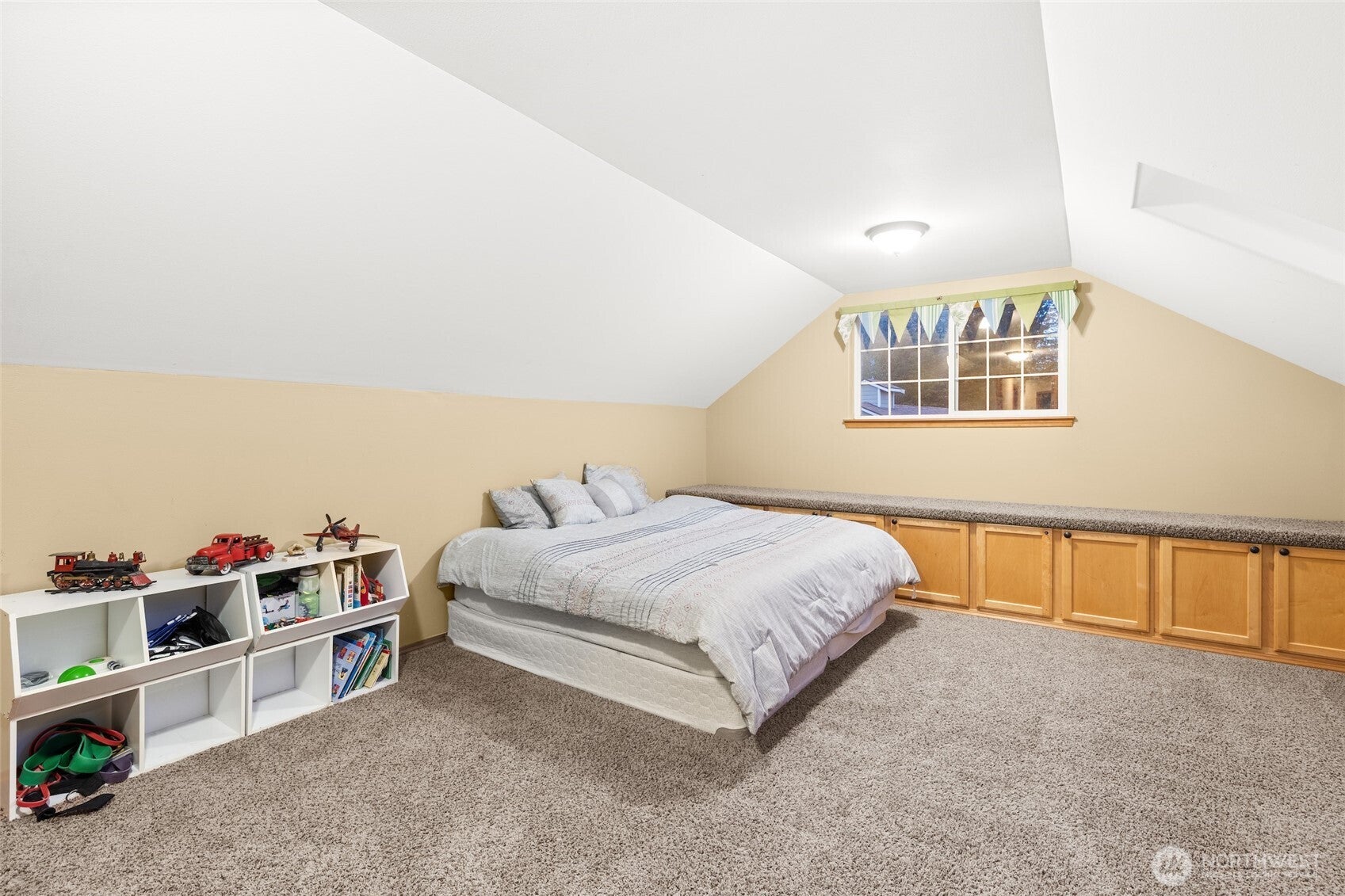 Auburn, Washington, 98092, United States, 4 Bedrooms Bedrooms, ,3 BathroomsBathrooms,Residential,Active,1968380