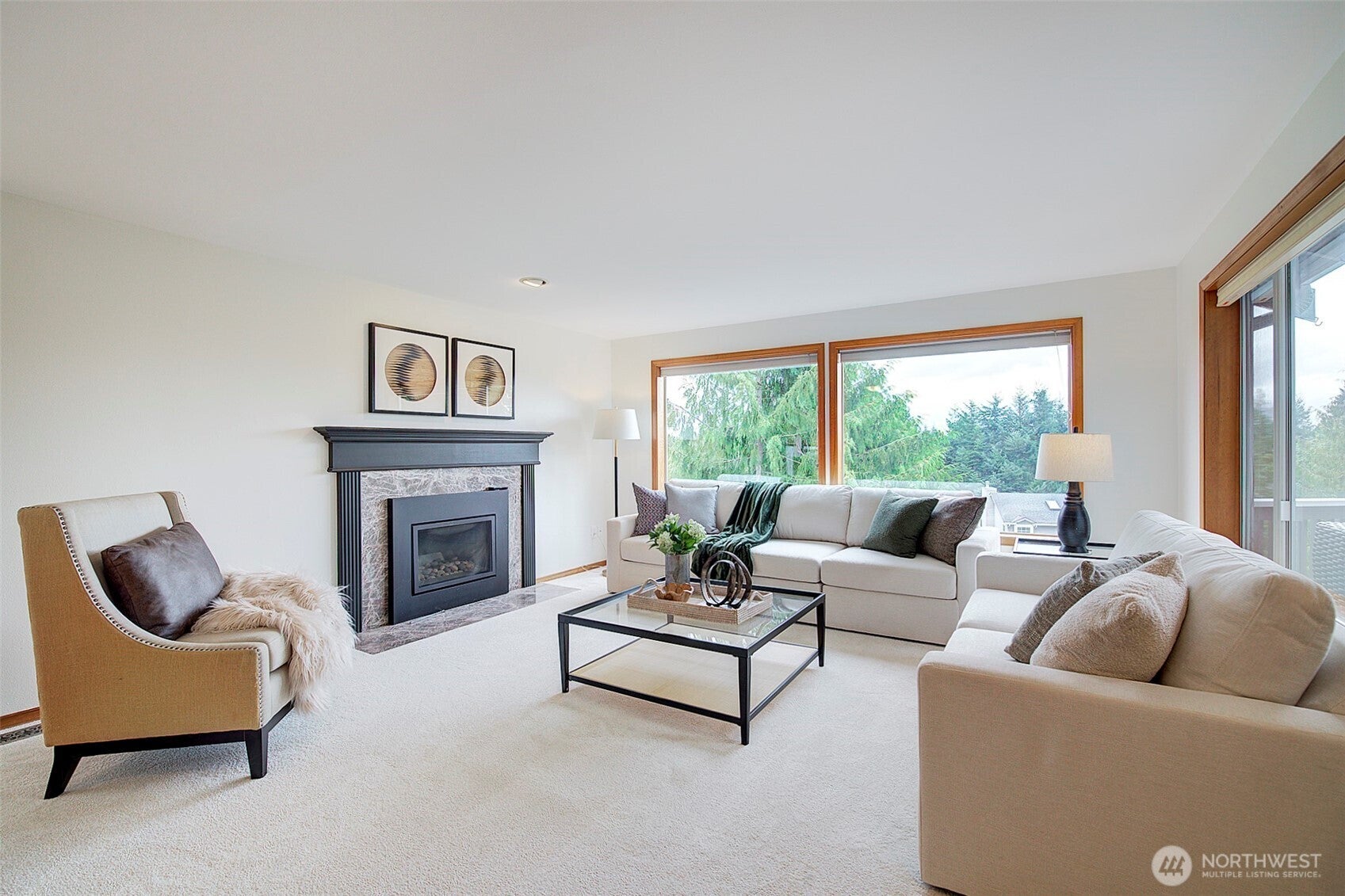 Sammamish, Washington, 98074, United States, 4 Bedrooms Bedrooms, ,4 BathroomsBathrooms,Residential,Active,1909838