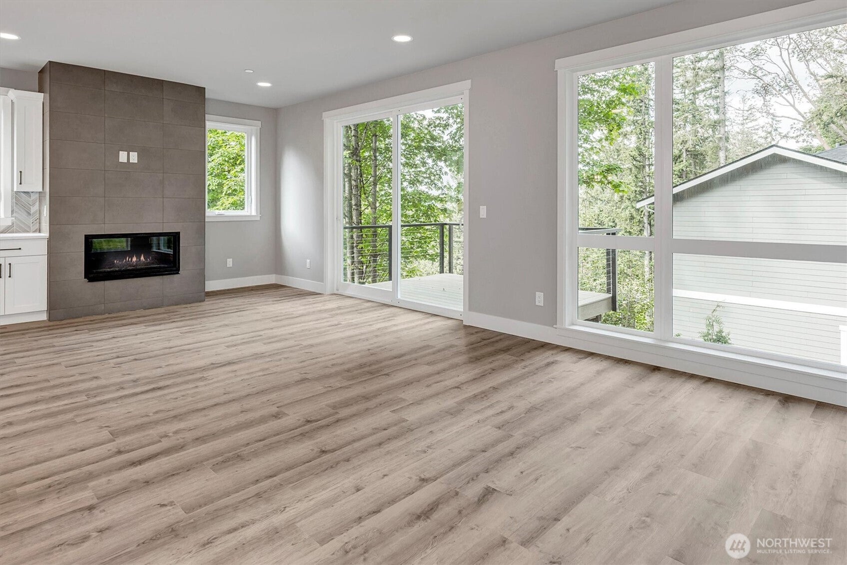 Sammamish, Washington, 98074, United States, 4 Bedrooms Bedrooms, ,4 BathroomsBathrooms,Residential,Active,1886848