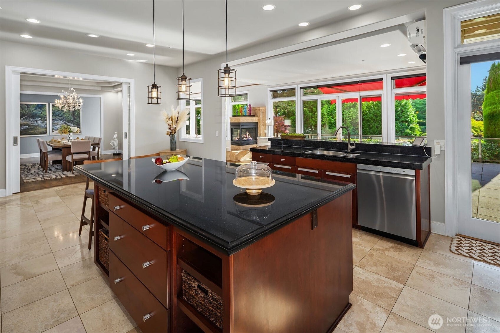 Bellevue, Washington, 98006, United States, 5 Bedrooms Bedrooms, ,8 BathroomsBathrooms,Residential,Active,1914795