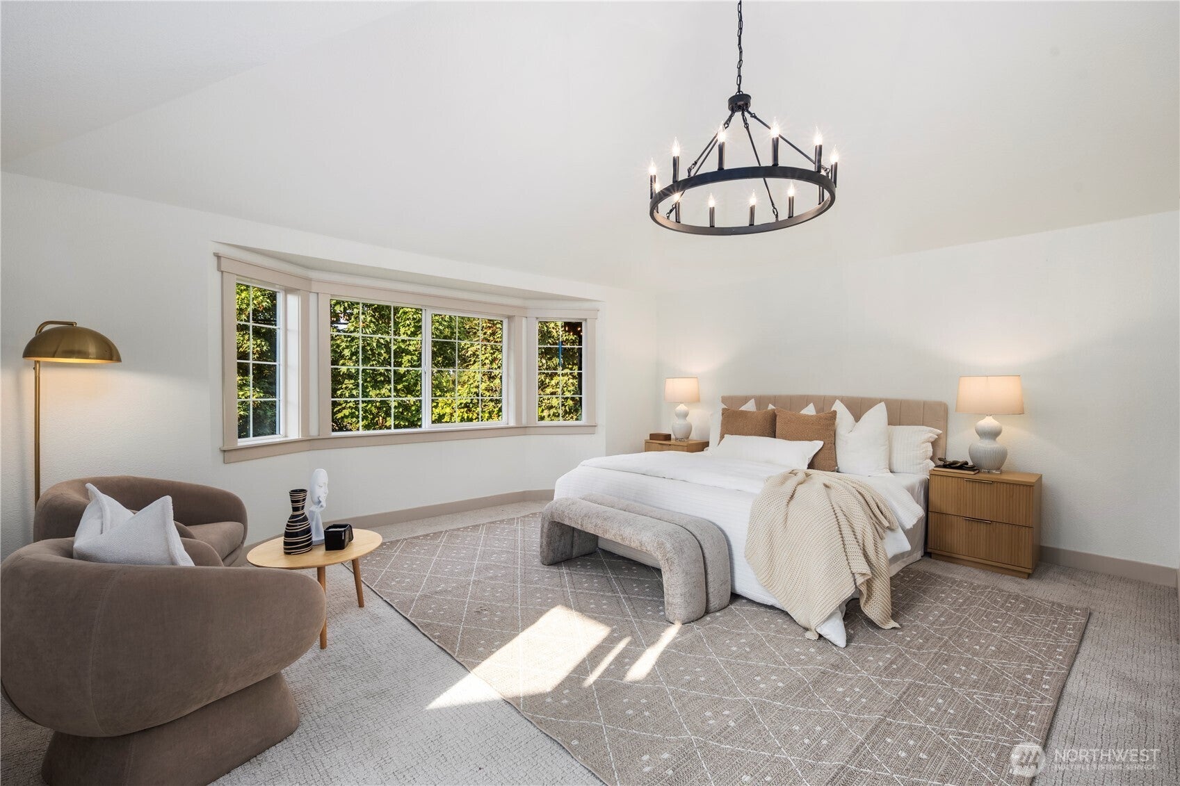 Shoreline, Washington, 98133, United States, 4 Bedrooms Bedrooms, ,3 BathroomsBathrooms,Residential,Active,1944038