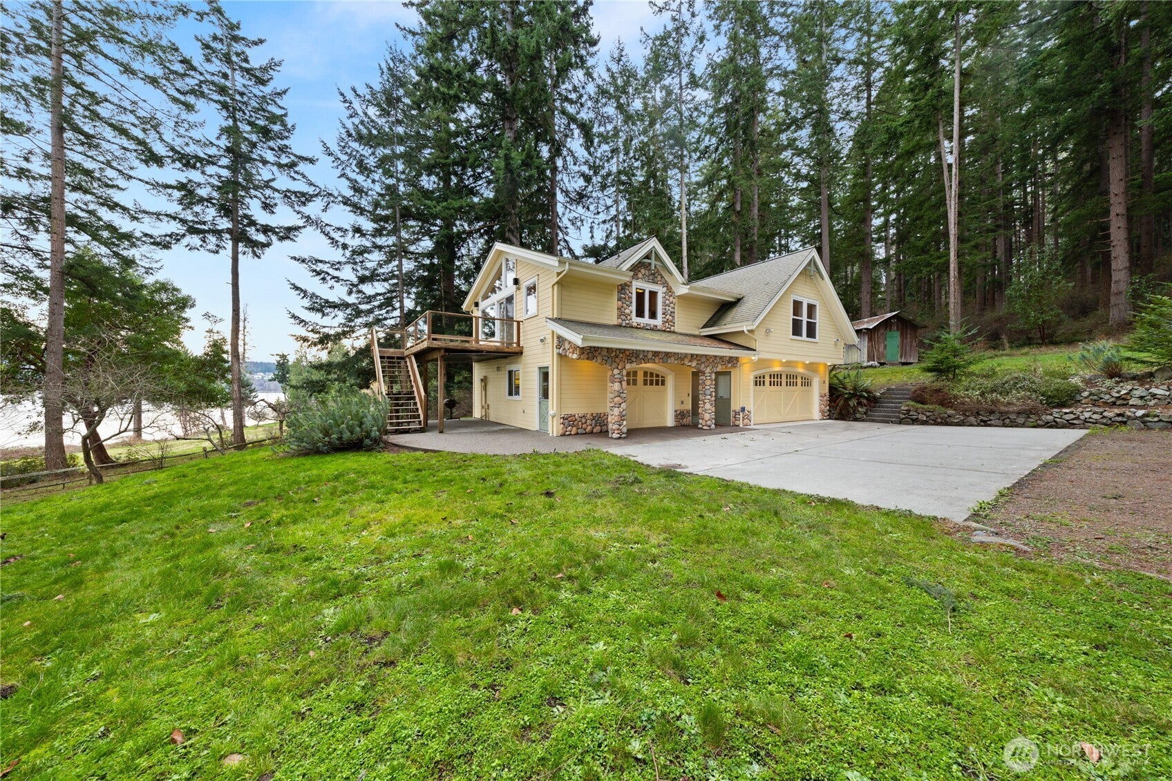 Oak Harbor, Washington, 98277, United States, 3 Bedrooms Bedrooms, ,2 BathroomsBathrooms,Residential,Active,2017073