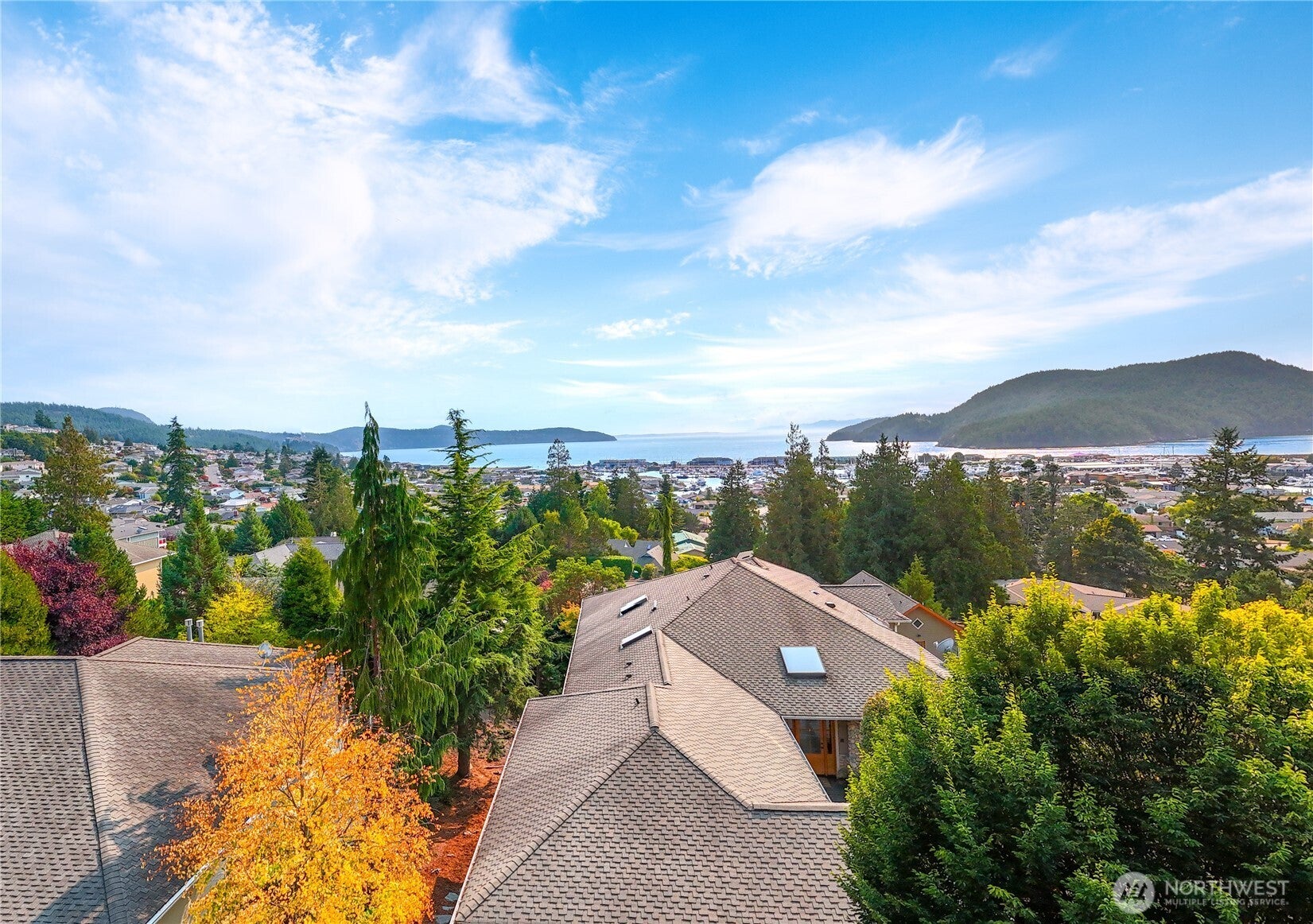 Anacortes, Washington, 98221, United States, 4 Bedrooms Bedrooms, ,3 BathroomsBathrooms,Residential,Pending,1968376