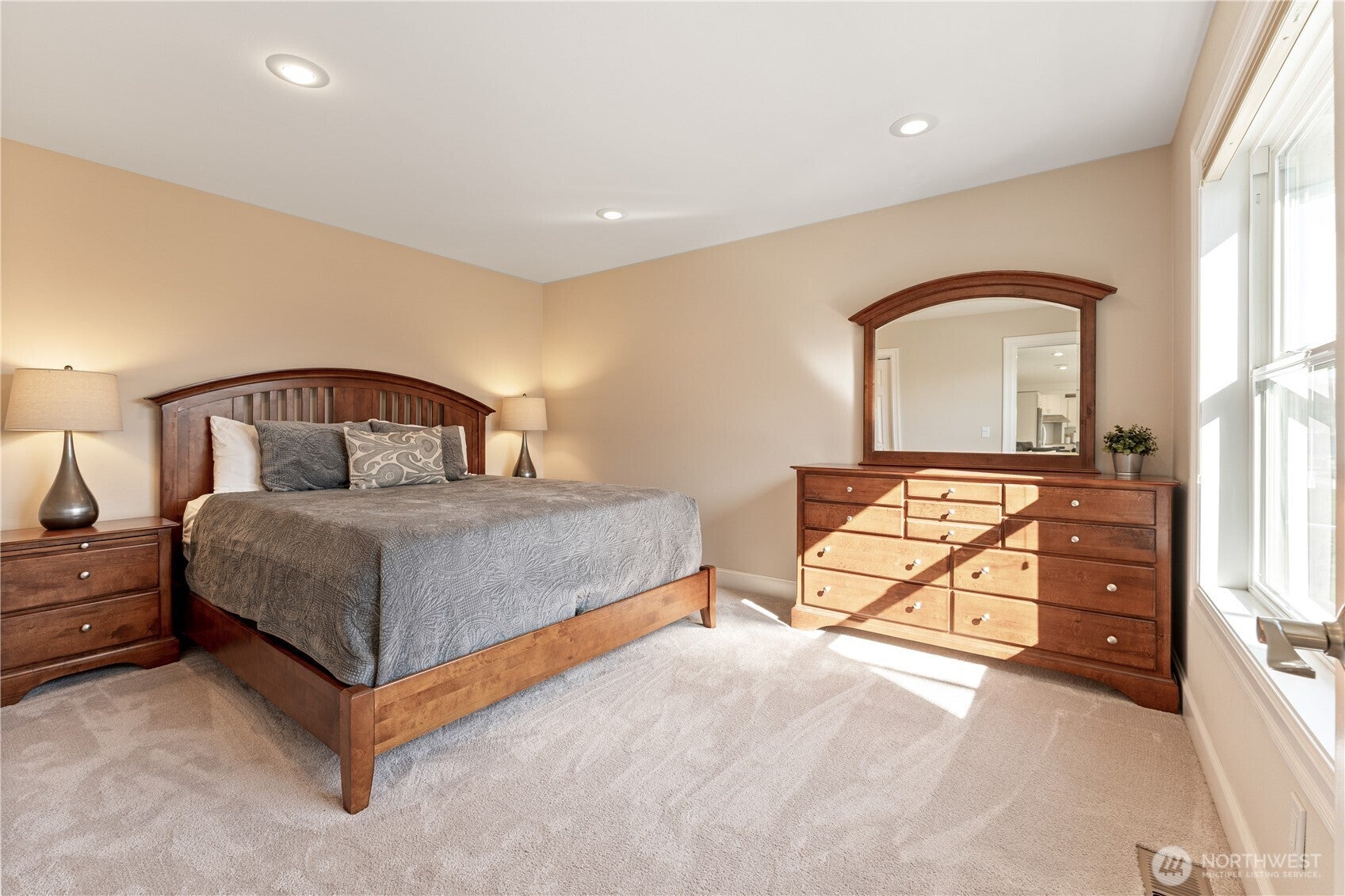 Manson, Washington, 98831, United States, 4 Bedrooms Bedrooms, ,4 BathroomsBathrooms,Residential,Active,1936117