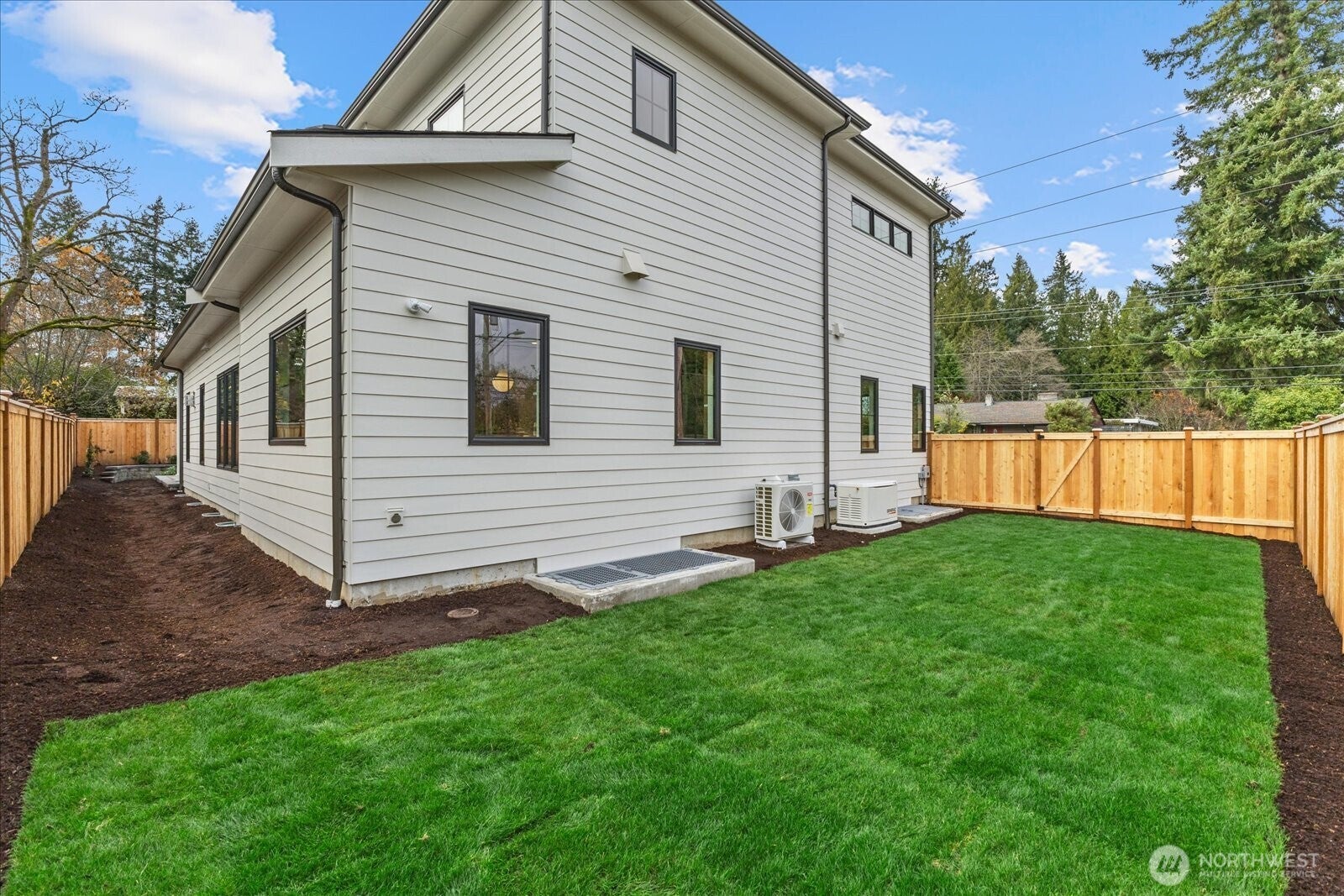 Bellevue, Washington, 98004, United States, 5 Bedrooms Bedrooms, ,6 BathroomsBathrooms,Residential,Active,2002362