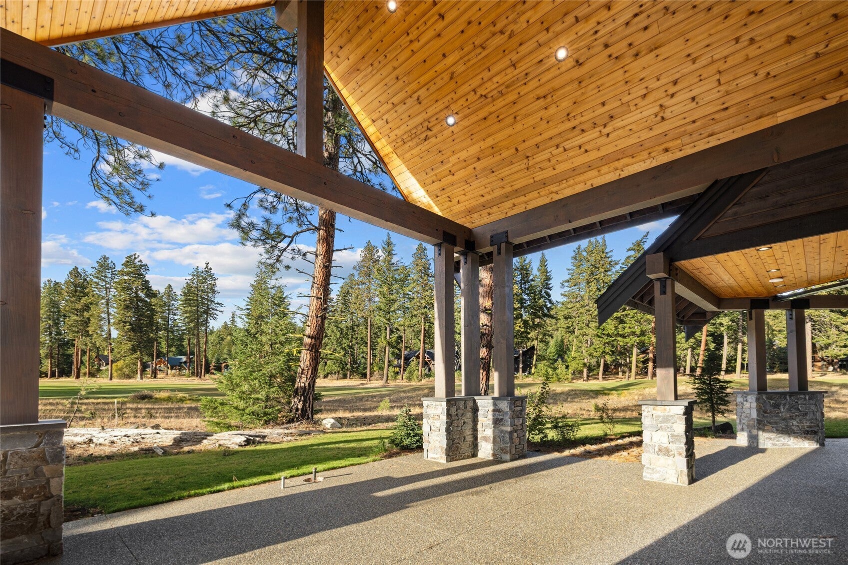 Cle Elum, Washington, 98922, United States, 5 Bedrooms Bedrooms, ,6 BathroomsBathrooms,Residential,Active,2012925