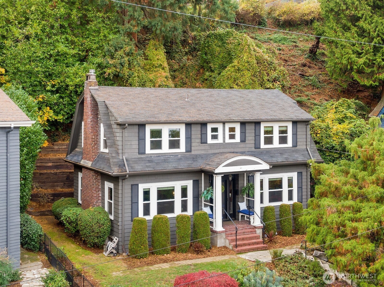 Seattle, Washington, 98122, United States, 3 Bedrooms Bedrooms, ,3 BathroomsBathrooms,Residential,Active,1988423