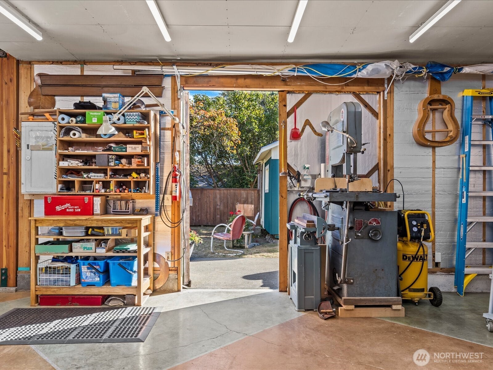 Seattle, Washington, 98103, United States, 3 Bedrooms Bedrooms, ,1 BathroomBathrooms,Residential,Active,1967310