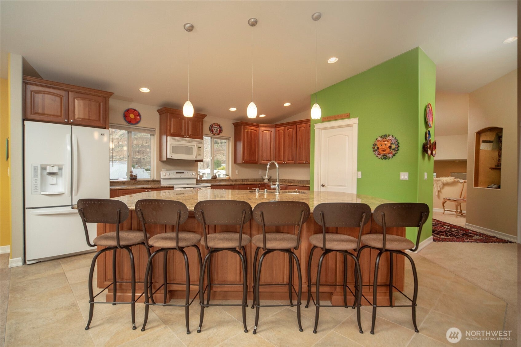 Quincy, Washington, 98848, United States, 4 Bedrooms Bedrooms, ,4 BathroomsBathrooms,Residential,Active,1824915