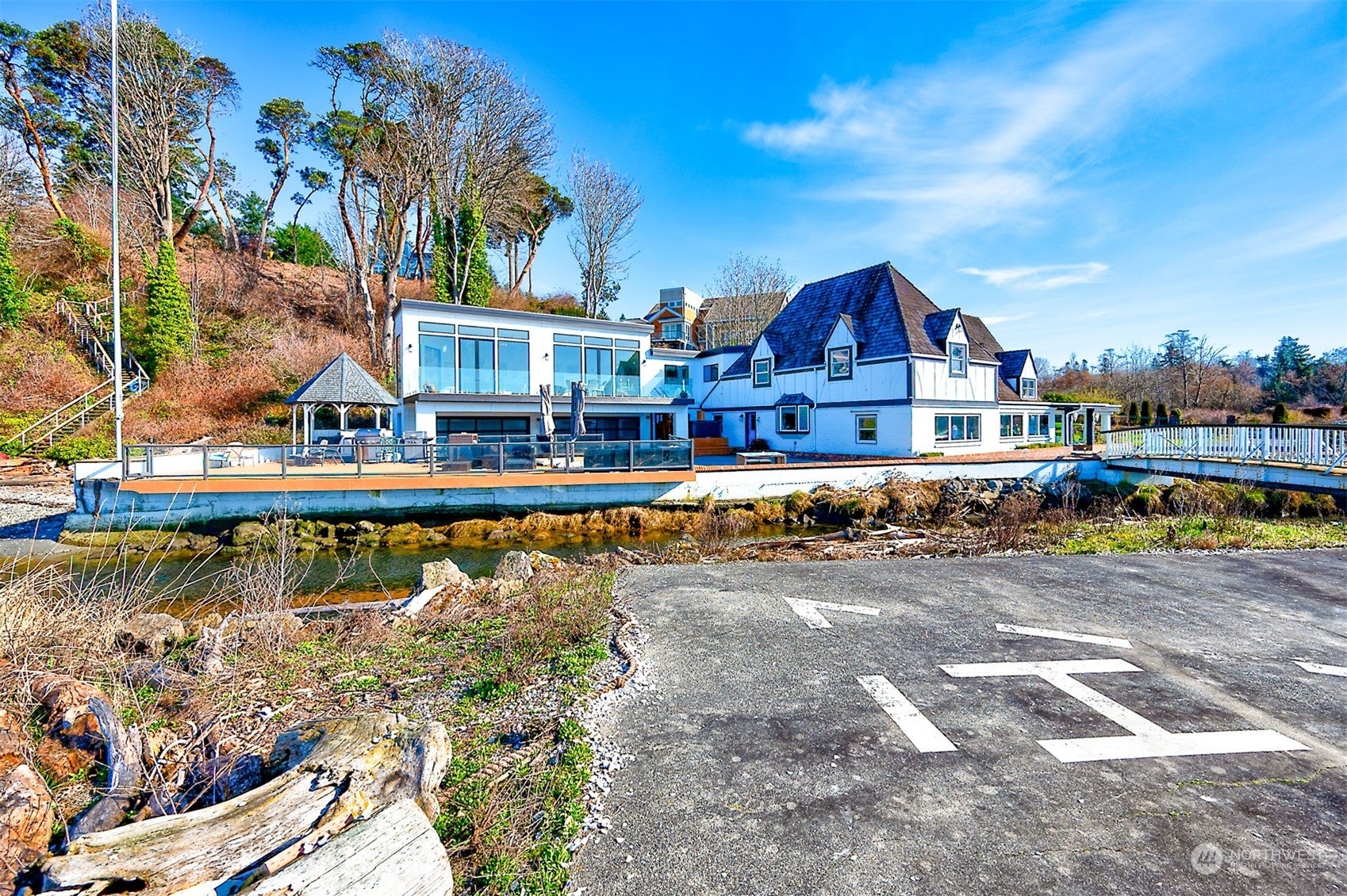 Burien, Washington, 98166, United States, ,5 BathroomsBathrooms,Residential,Pending,1702630