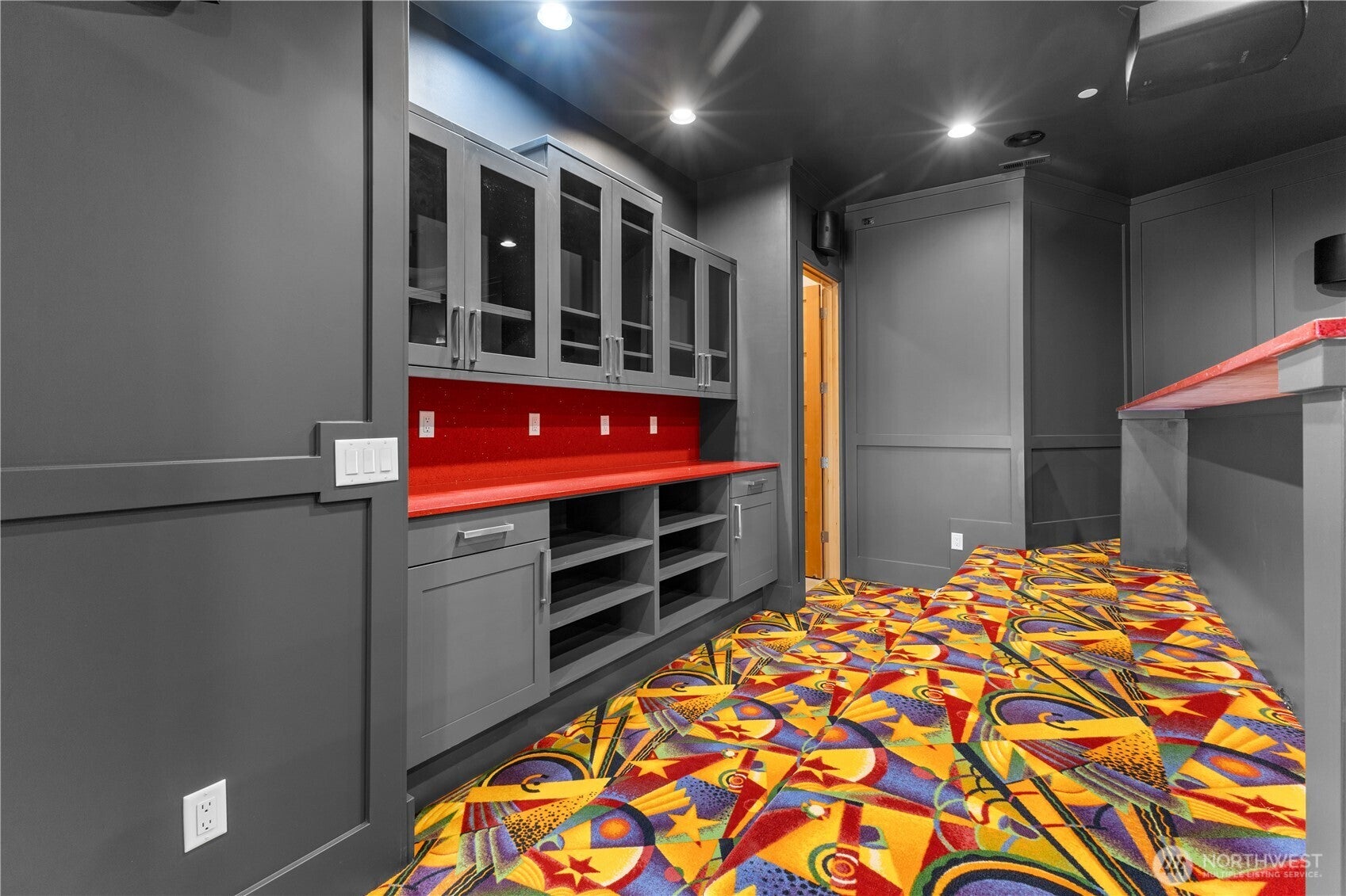 Lake Tapps, Washington, 98391, United States, 3 Bedrooms Bedrooms, ,6 BathroomsBathrooms,Residential,Active,1914925