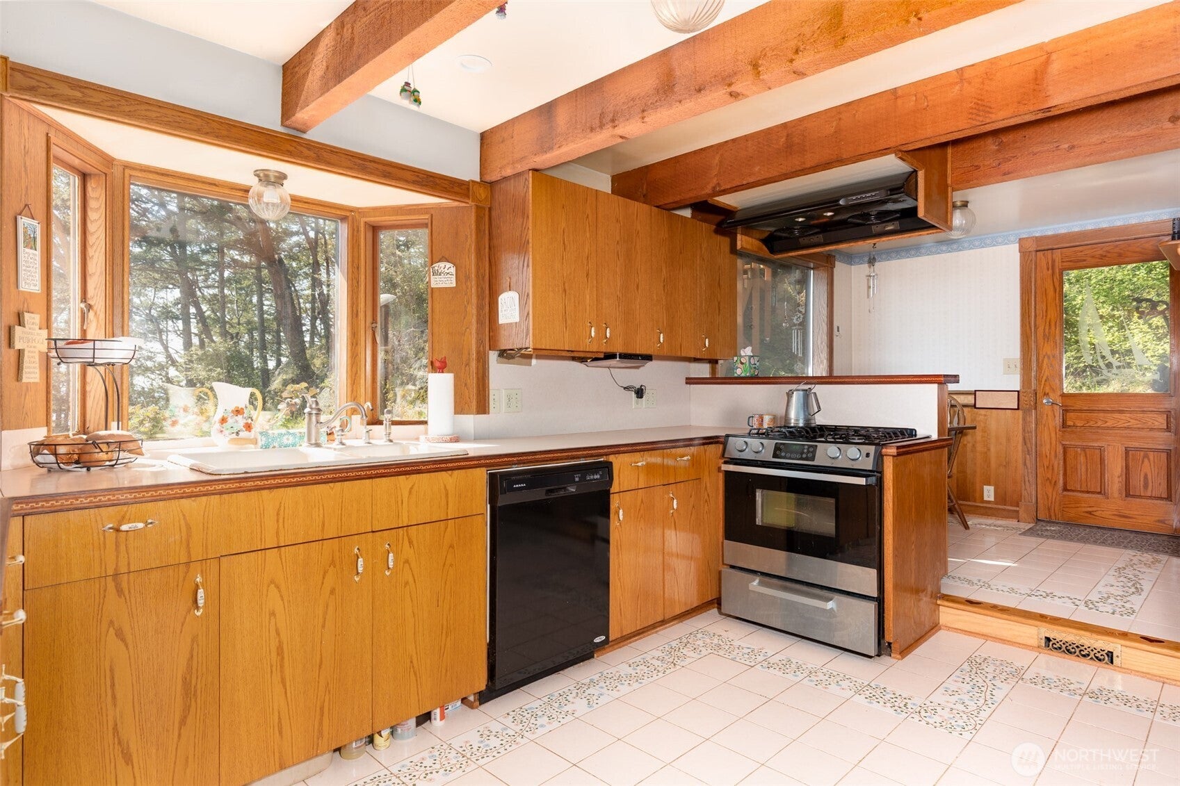 Anacortes, Washington, 98221, United States, 3 Bedrooms Bedrooms, ,2 BathroomsBathrooms,Residential,Active,1953003