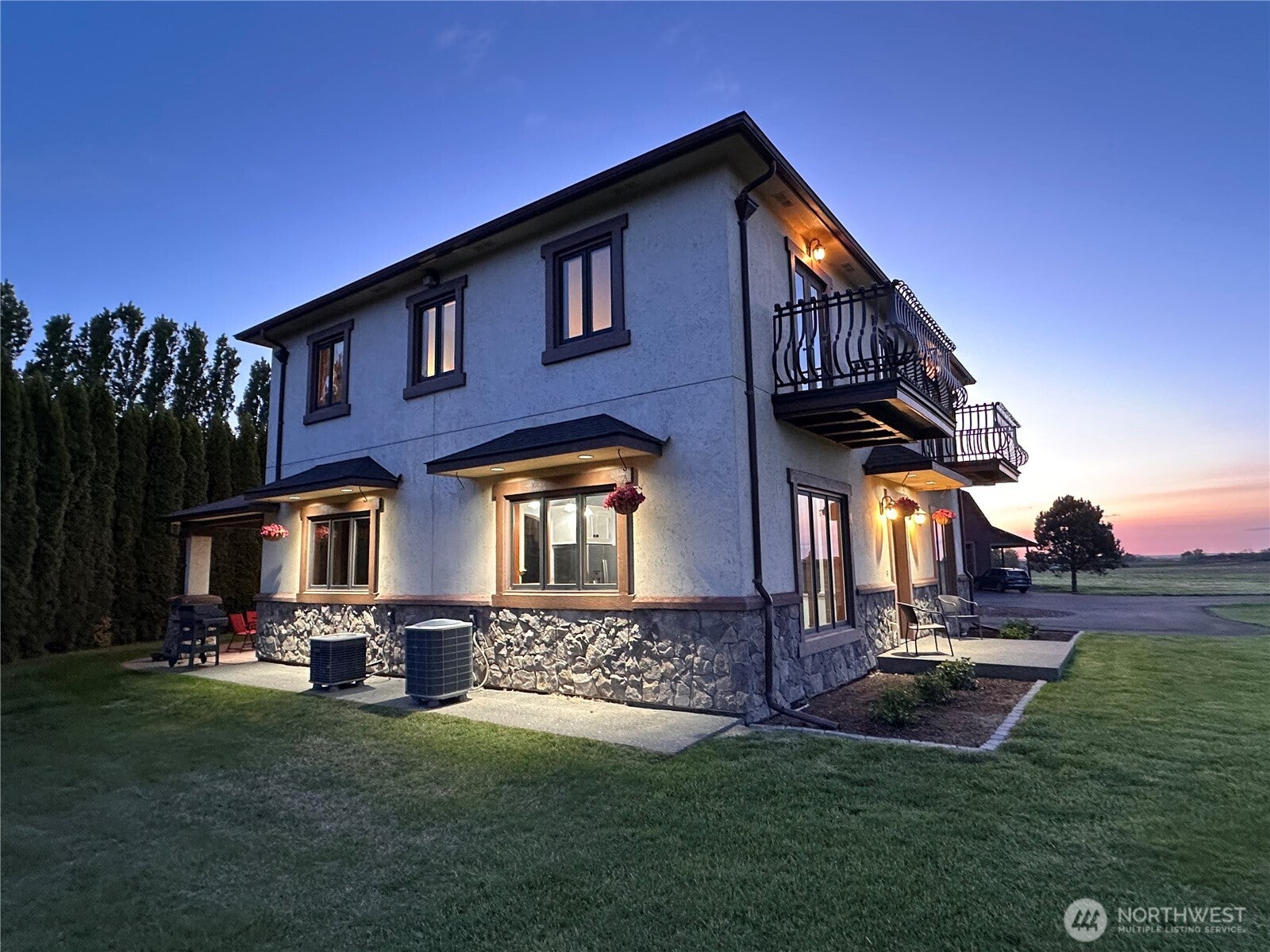 Walla Walla, Washington, 99362, United States, 6 Bedrooms Bedrooms, ,5 BathroomsBathrooms,Residential,Active,1787145