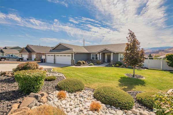 808 AUTUMN CREST DR, WENATCHEE, WA 98801 - Image 1