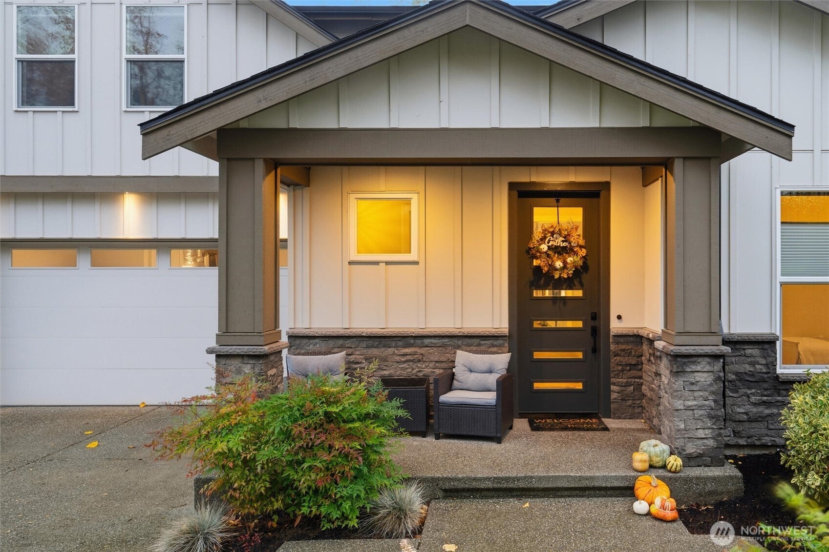 Mount Vernon, Washington, 98274, United States, 3 Bedrooms Bedrooms, ,4 BathroomsBathrooms,Residential,Active,1985575