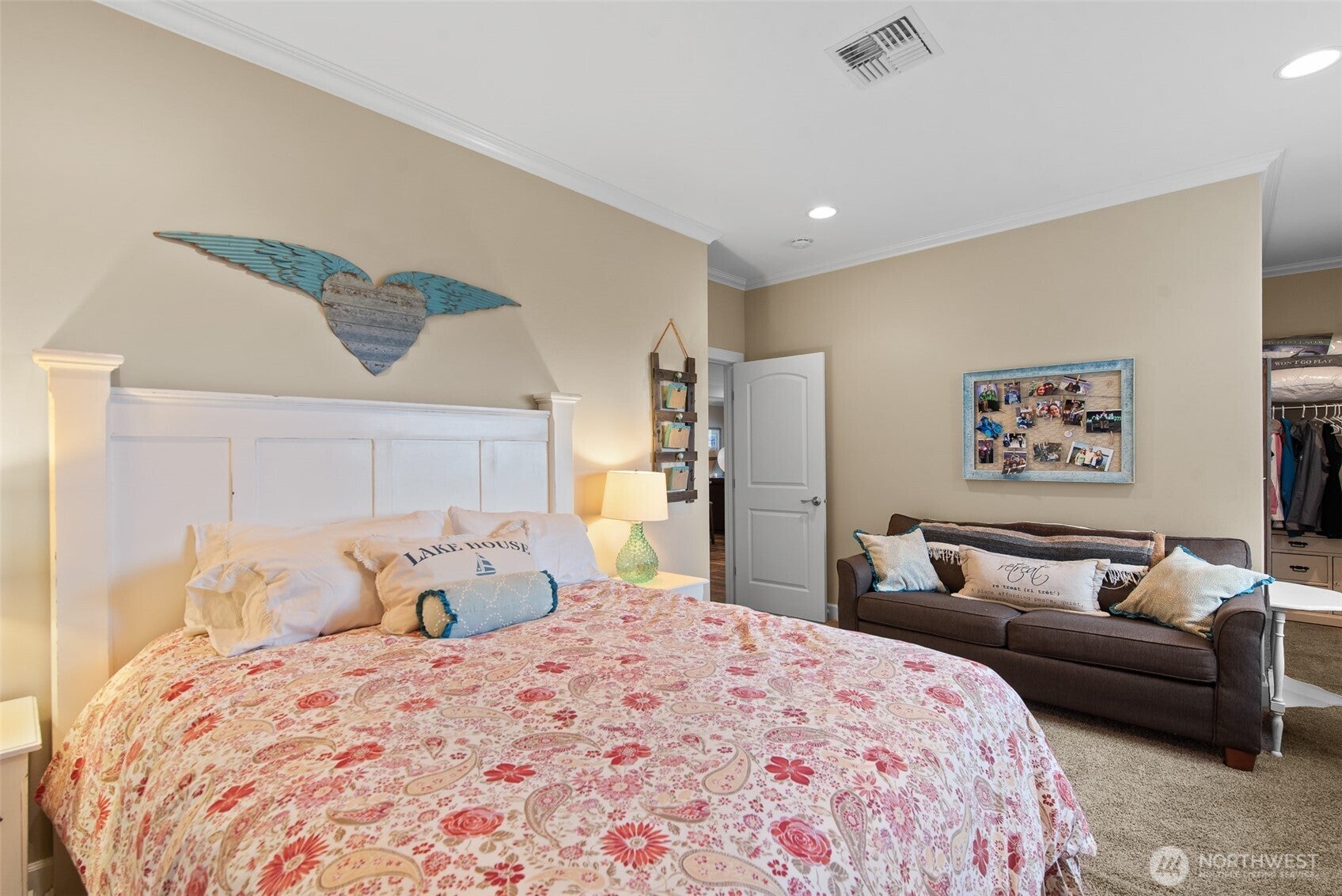 Chelan, Washington, 98816, United States, 5 Bedrooms Bedrooms, ,4 BathroomsBathrooms,Residential,Active,2009141