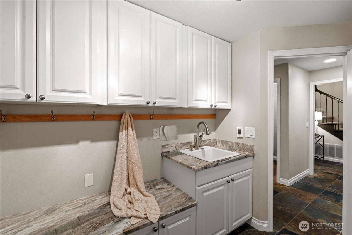 Redmond, Washington, 98052, United States, 4 Bedrooms Bedrooms, ,3 BathroomsBathrooms,Residential,Active,1953683