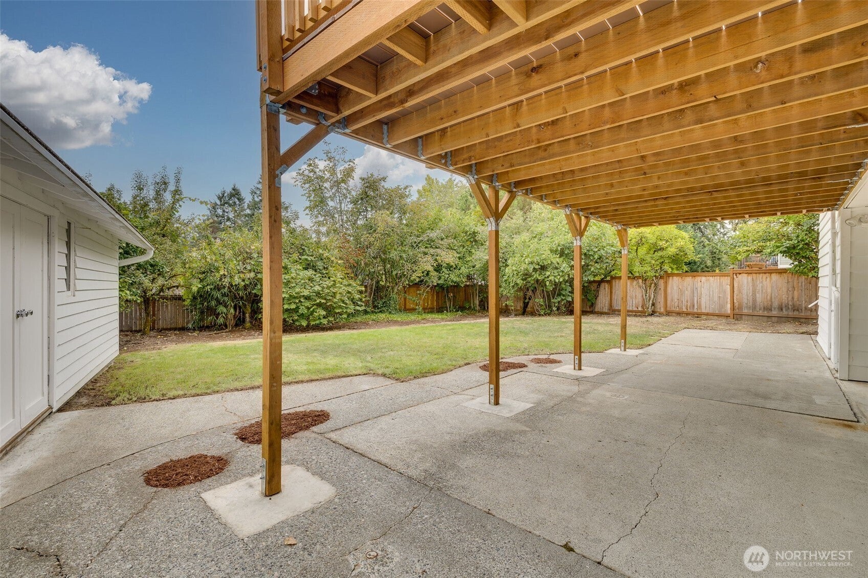 Bellevue, Washington, 98008, United States, 4 Bedrooms Bedrooms, ,2 BathroomsBathrooms,Residential,Active,1943800