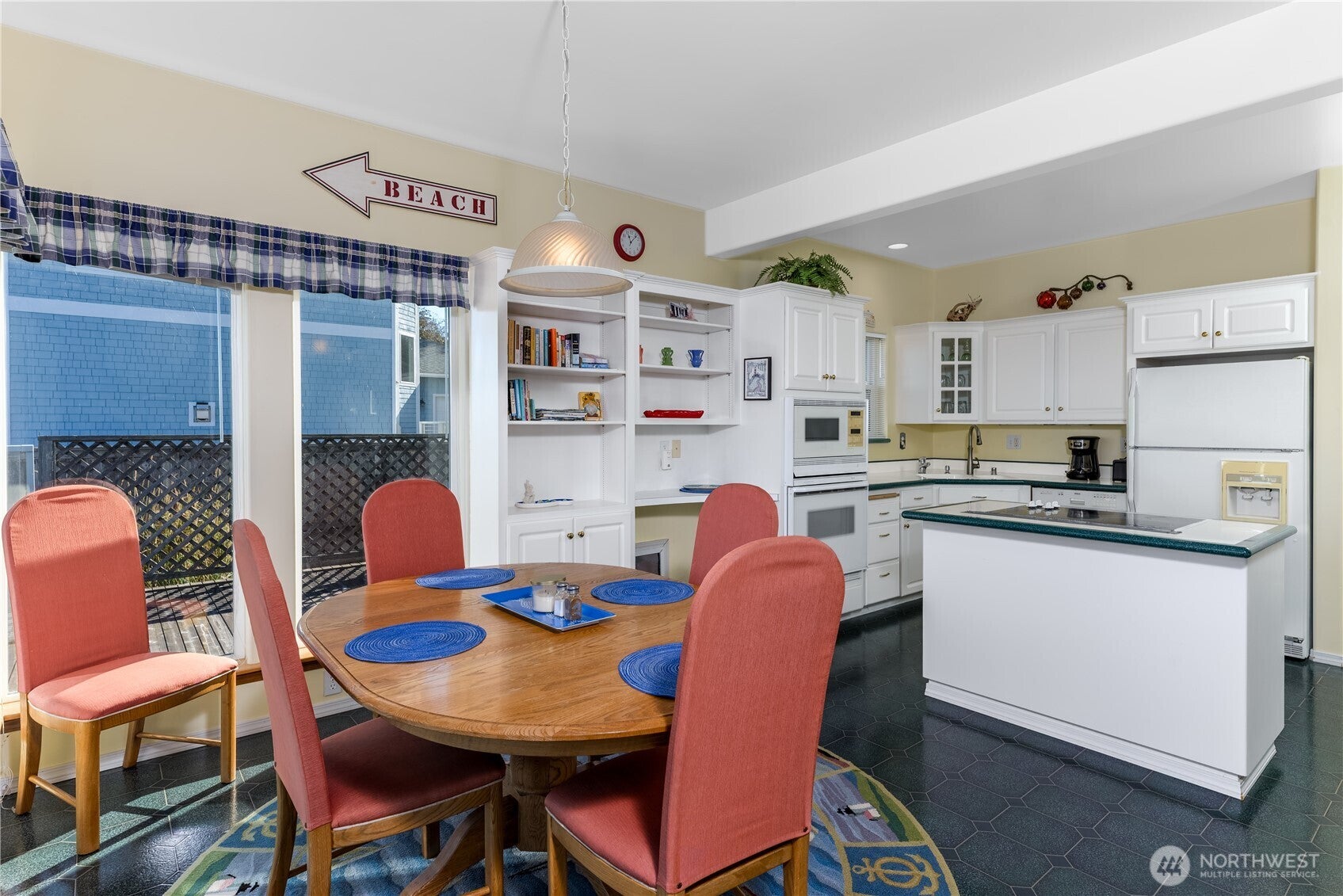 Sequim, Washington, 98382, United States, 2 Bedrooms Bedrooms, ,2 BathroomsBathrooms,Residential,Active,1967307