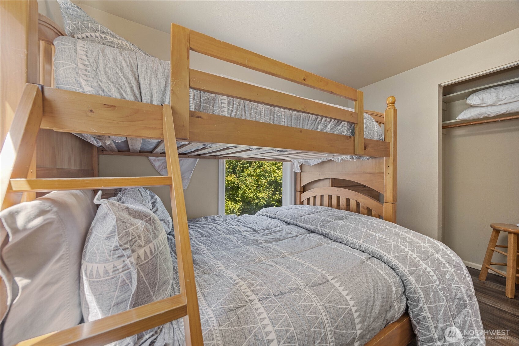 Chelan, Washington, 98816, United States, 2 Bedrooms Bedrooms, ,1 BathroomBathrooms,Residential,Active,1971795