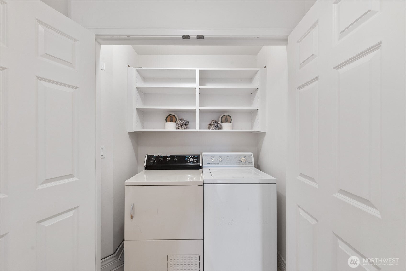 Oak Harbor, Washington, 98277, United States, 3 Bedrooms Bedrooms, ,2 BathroomsBathrooms,Residential,Active,2017073