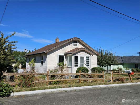 215 MOTOR AVE, PORT ANGELES, WA 98362 - Image 1