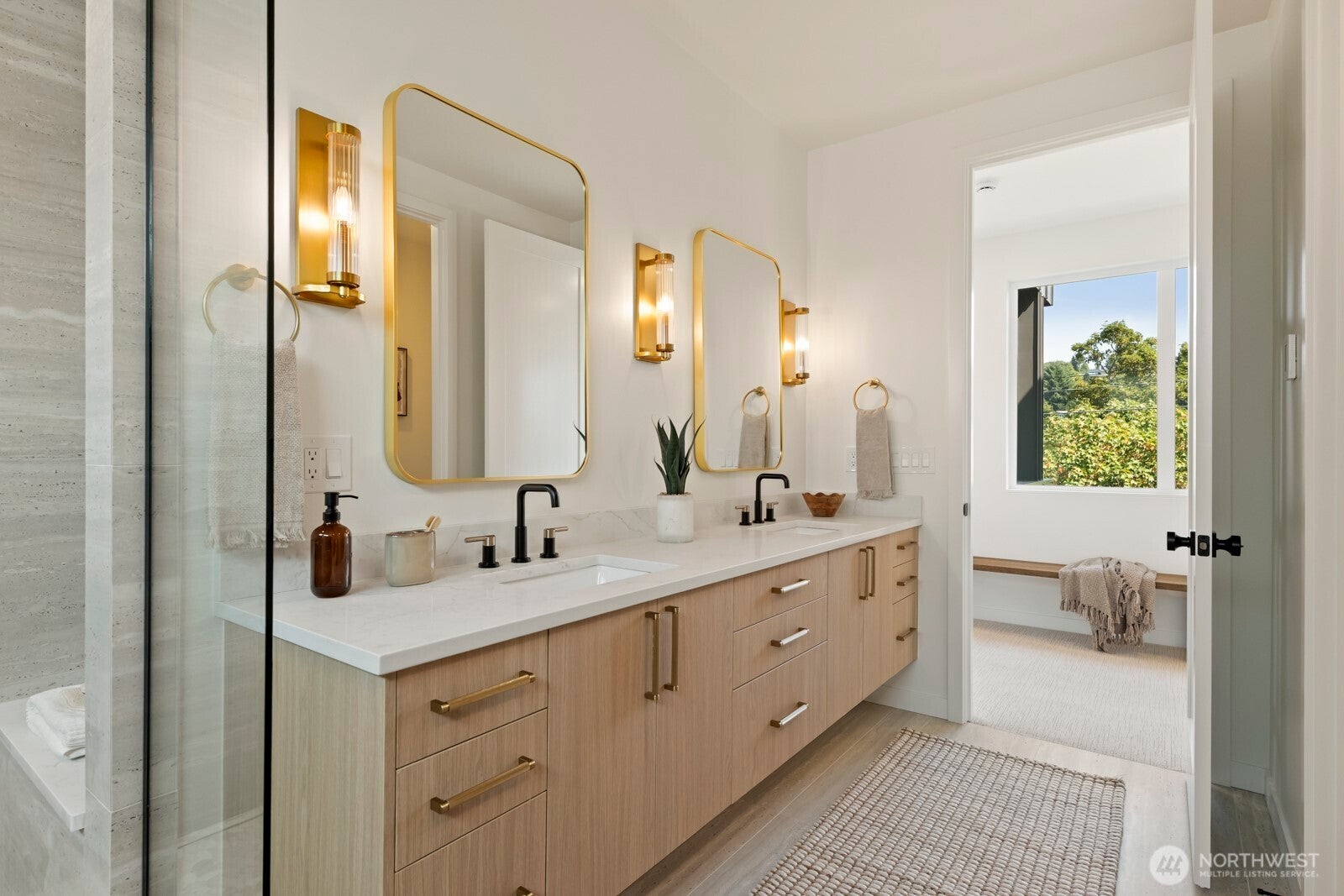 Seattle, Washington, 98116, United States, 4 Bedrooms Bedrooms, ,4 BathroomsBathrooms,Residential,Active,1944091
