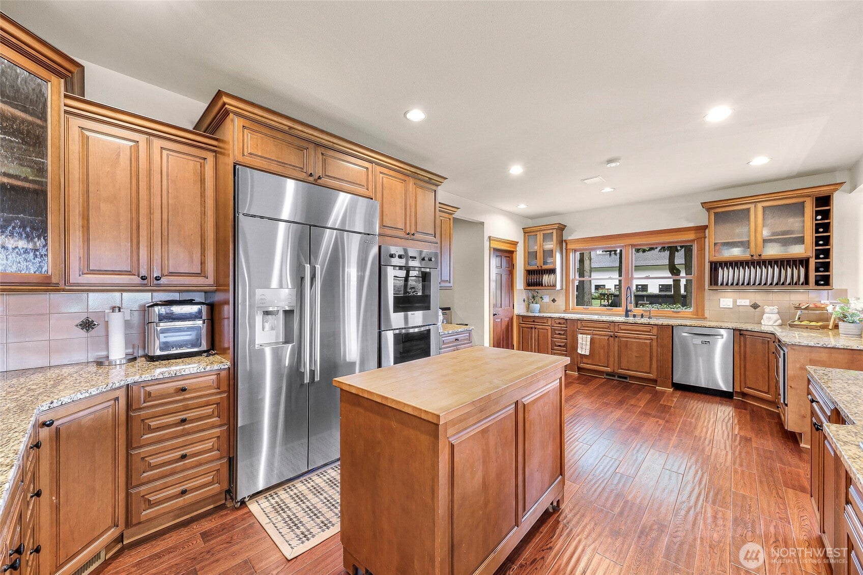 Lynden, Washington, 98264, United States, 4 Bedrooms Bedrooms, ,4 BathroomsBathrooms,Residential,Active,1922316